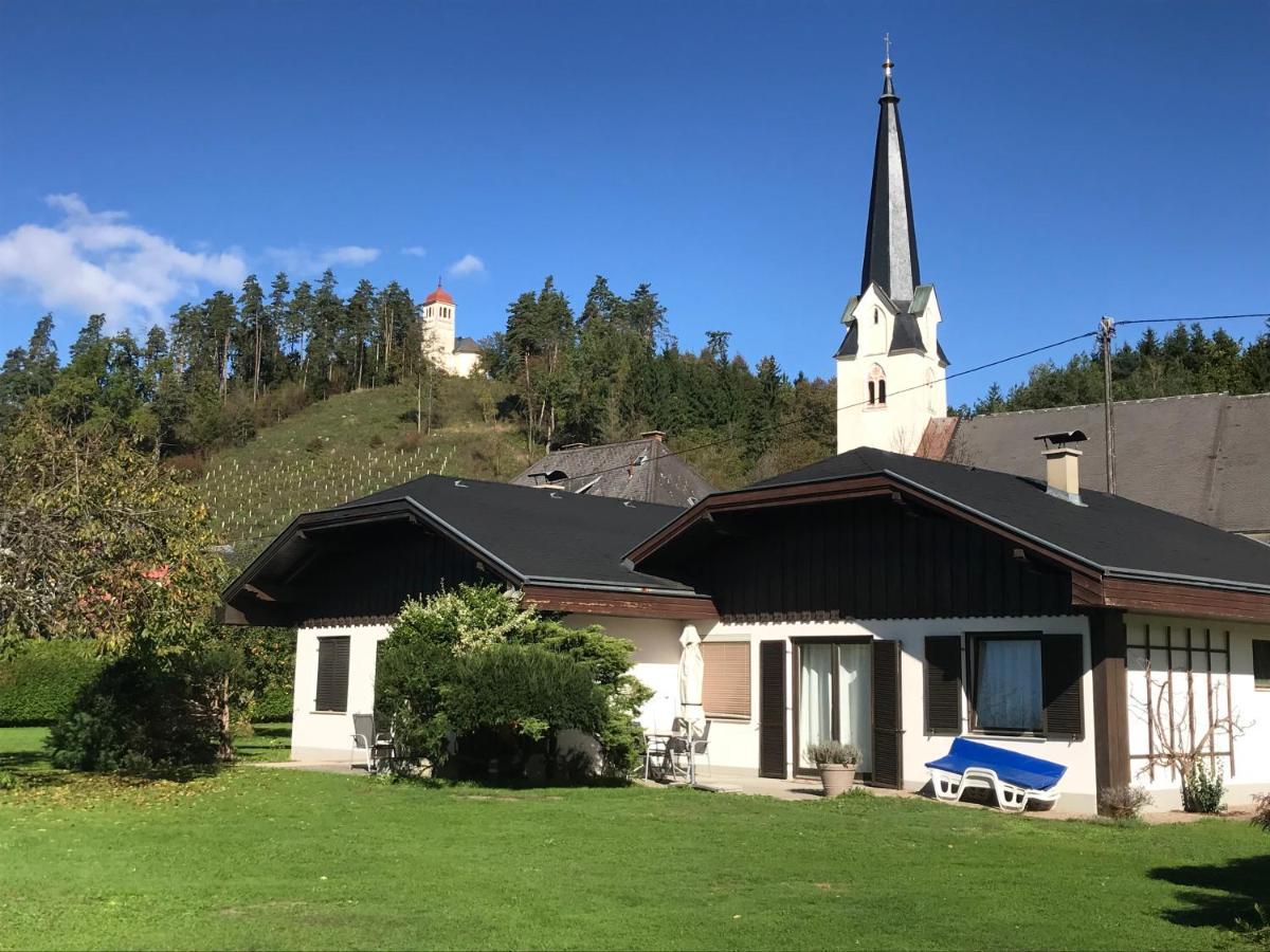V Gemuetliches Gartenhaus Smihel nad Pliberkom Eksteriør bilde